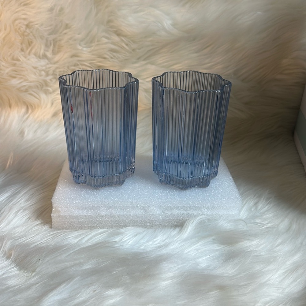 Glass Hause Ribbed Glasses Set - Picture 4 of 8